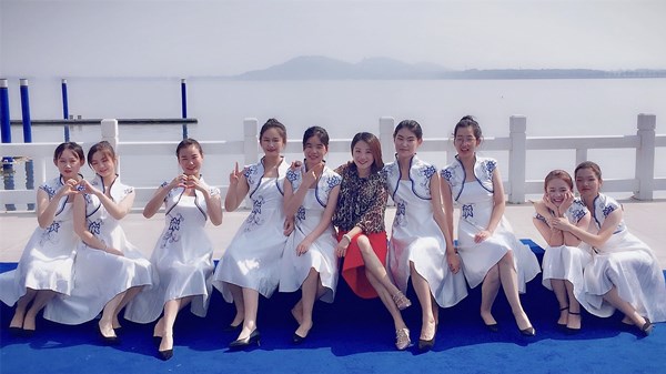 1578651868415213.jpg 军运会颁奖礼仪志愿者团队_副本.jpg