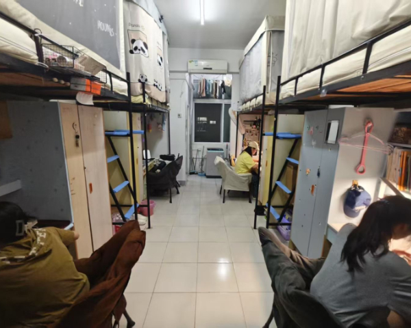 商学院开展公寓特色文化寝室设计大赛活动-武汉华夏理工学院商学院