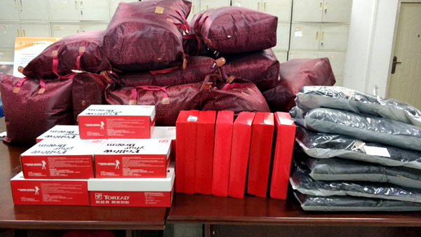 资助物资1.jpg