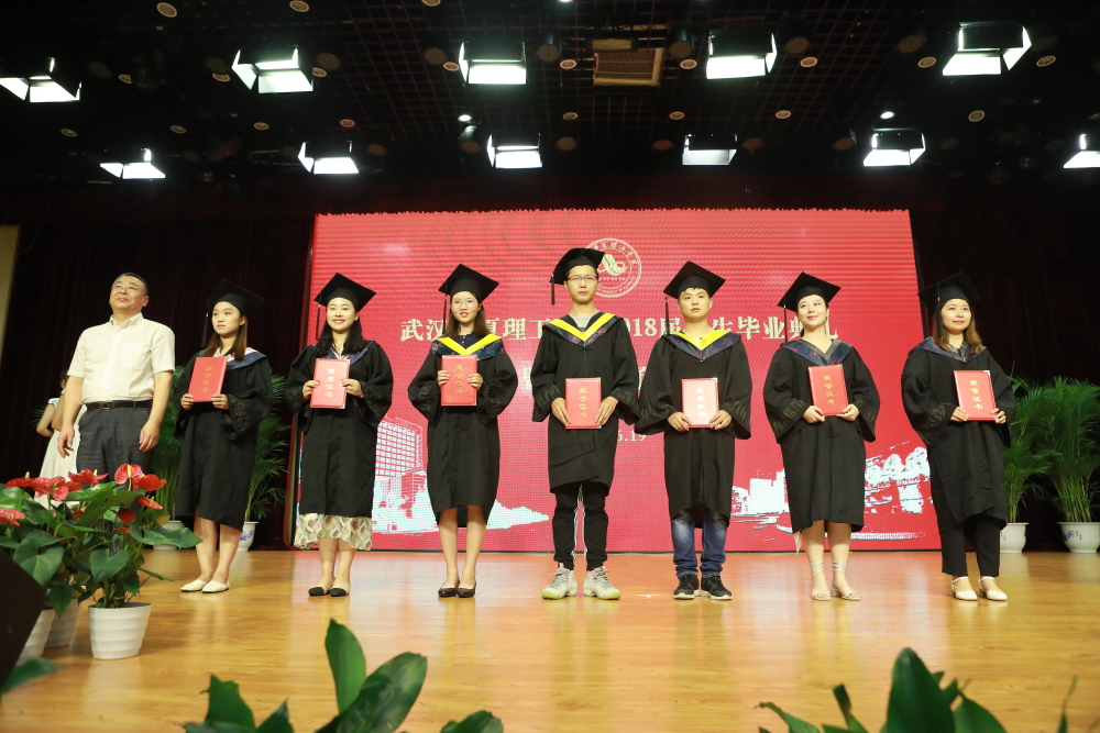1529503644810374.jpg 1529503644810374.jpg