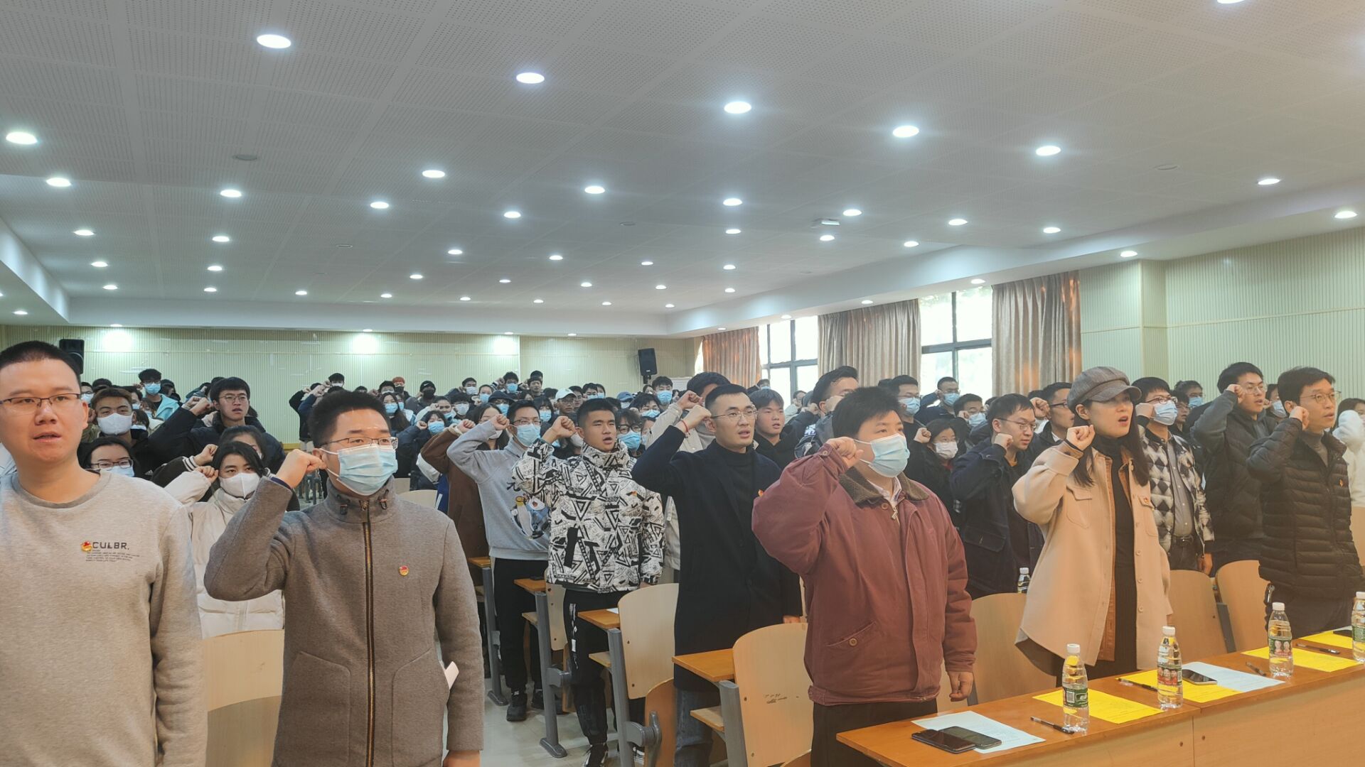 1637835693178065.jpg 1637835693178065.jpg