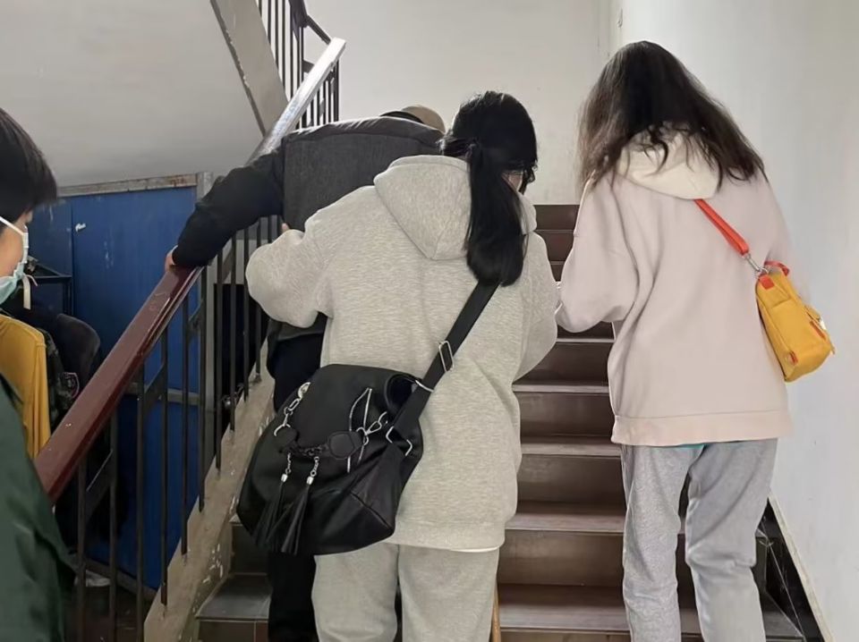 1680411528956295.jpg 1680411528956295.jpg