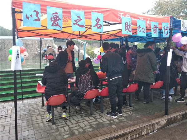 1544105721465173.jpg C9D1E750C72EF892FA460855304247E1.jpg