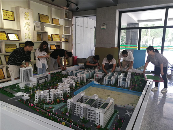 校友做校园模型！.jpg