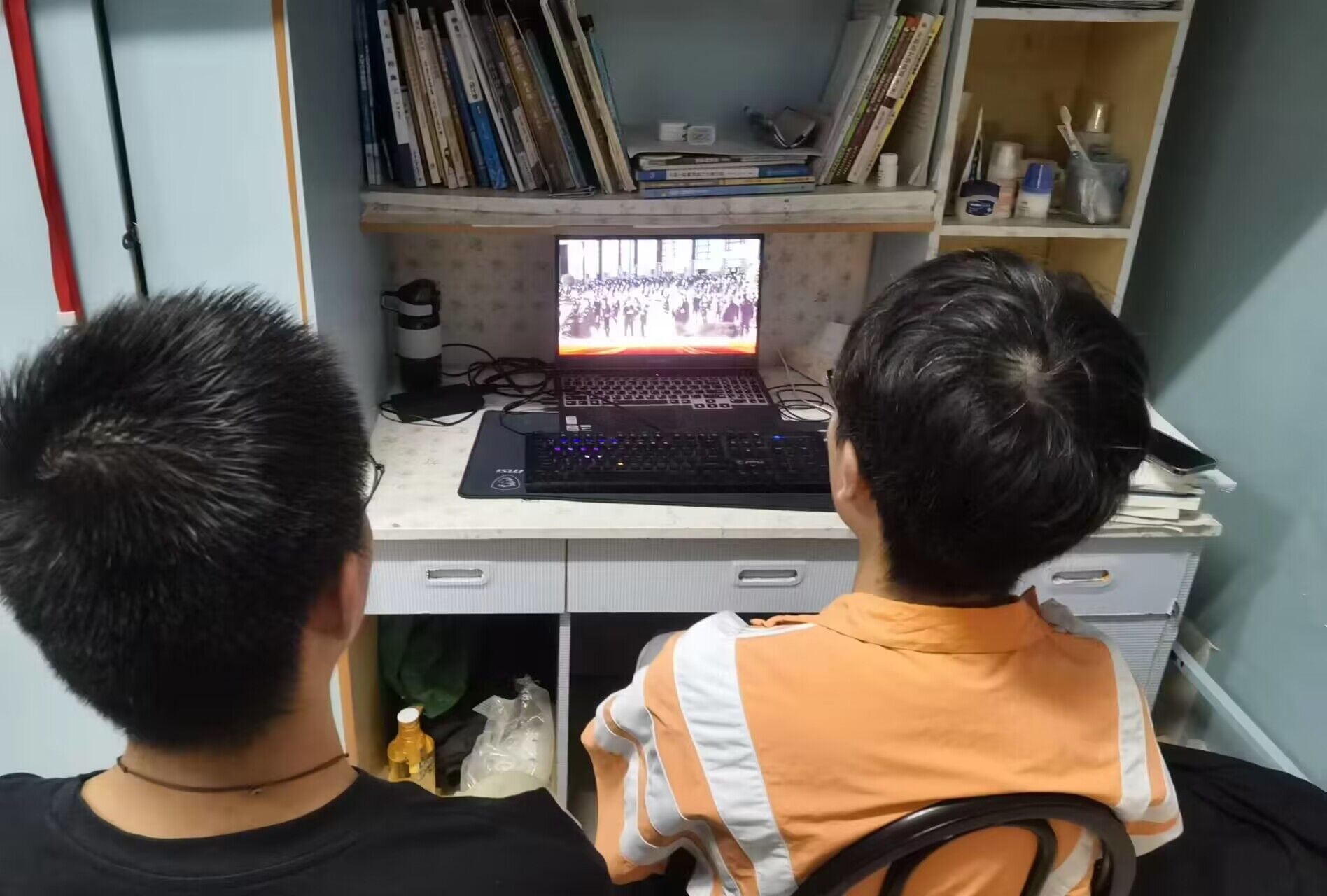 1666514797402175.jpg 1666514797402175.jpg