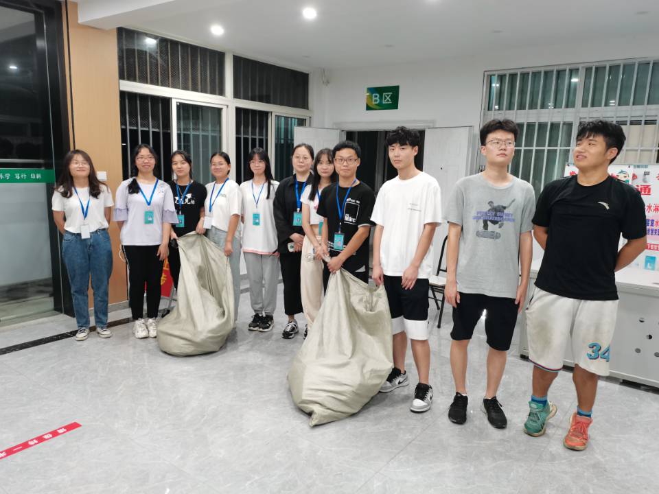 1632819654899407.jpg 1632819654899407.jpg