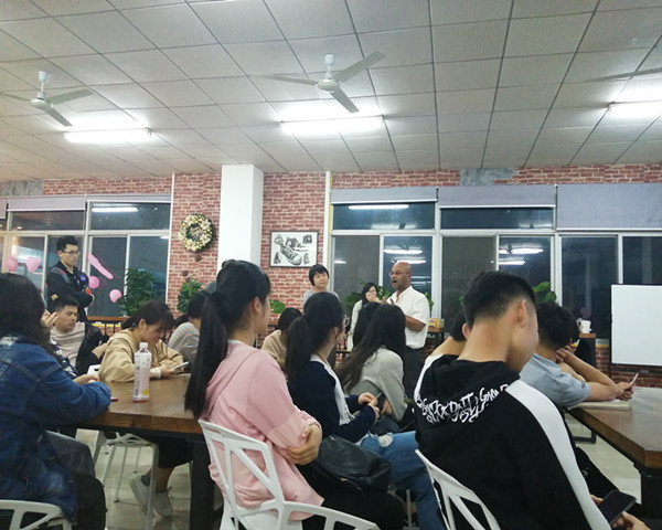 1555505137518877.jpg DEV 博士讲座_副本.jpg