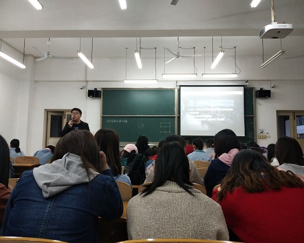 1523239868812009.jpg 305A056DF94FD181B46FE71E64AAA502.jpg