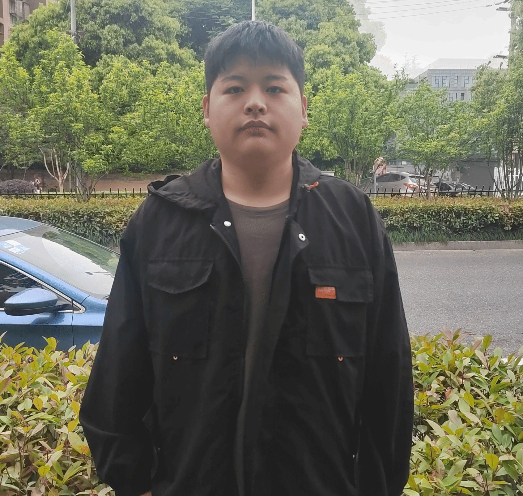 汪华震
