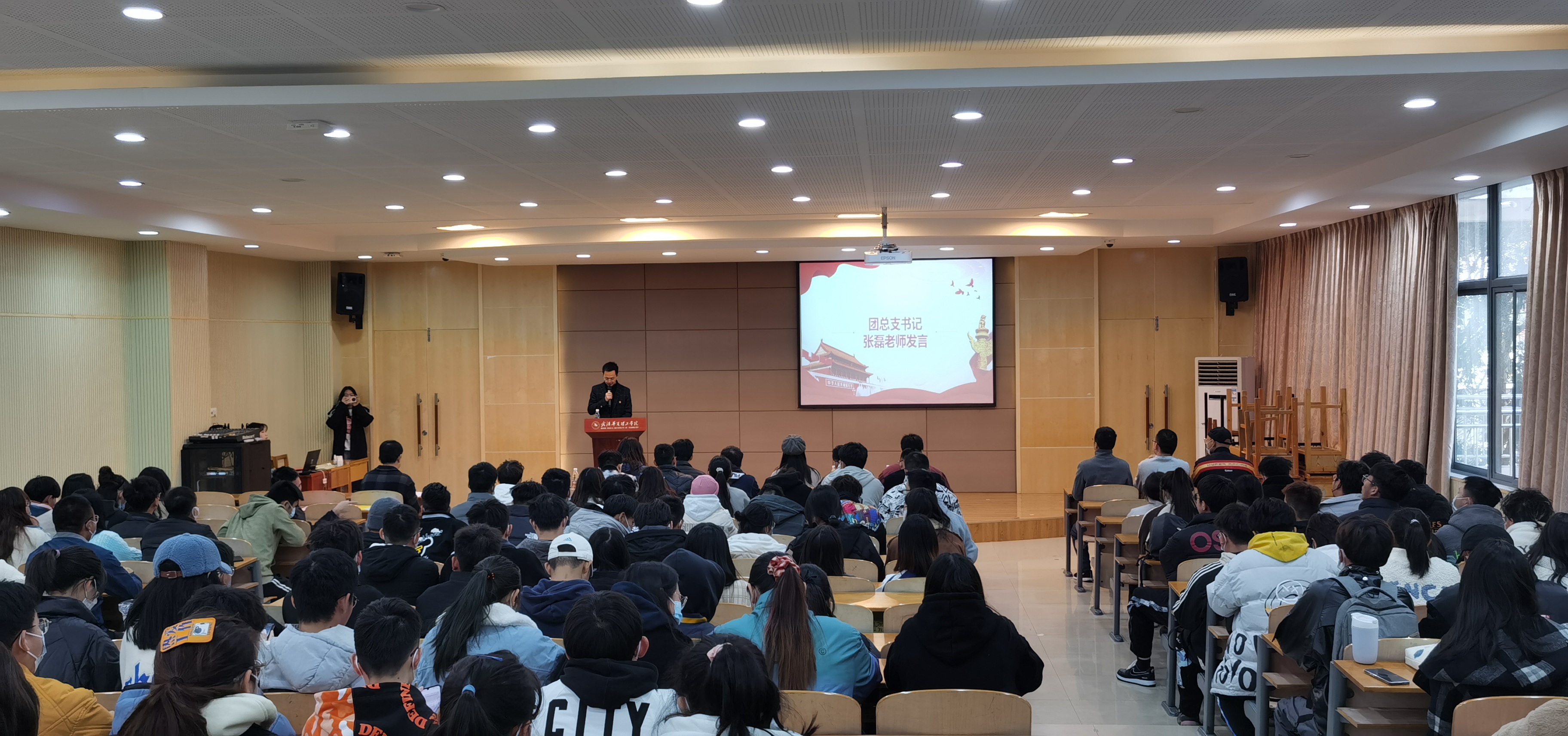 1637835633140326.jpg 1637835633140326.jpg