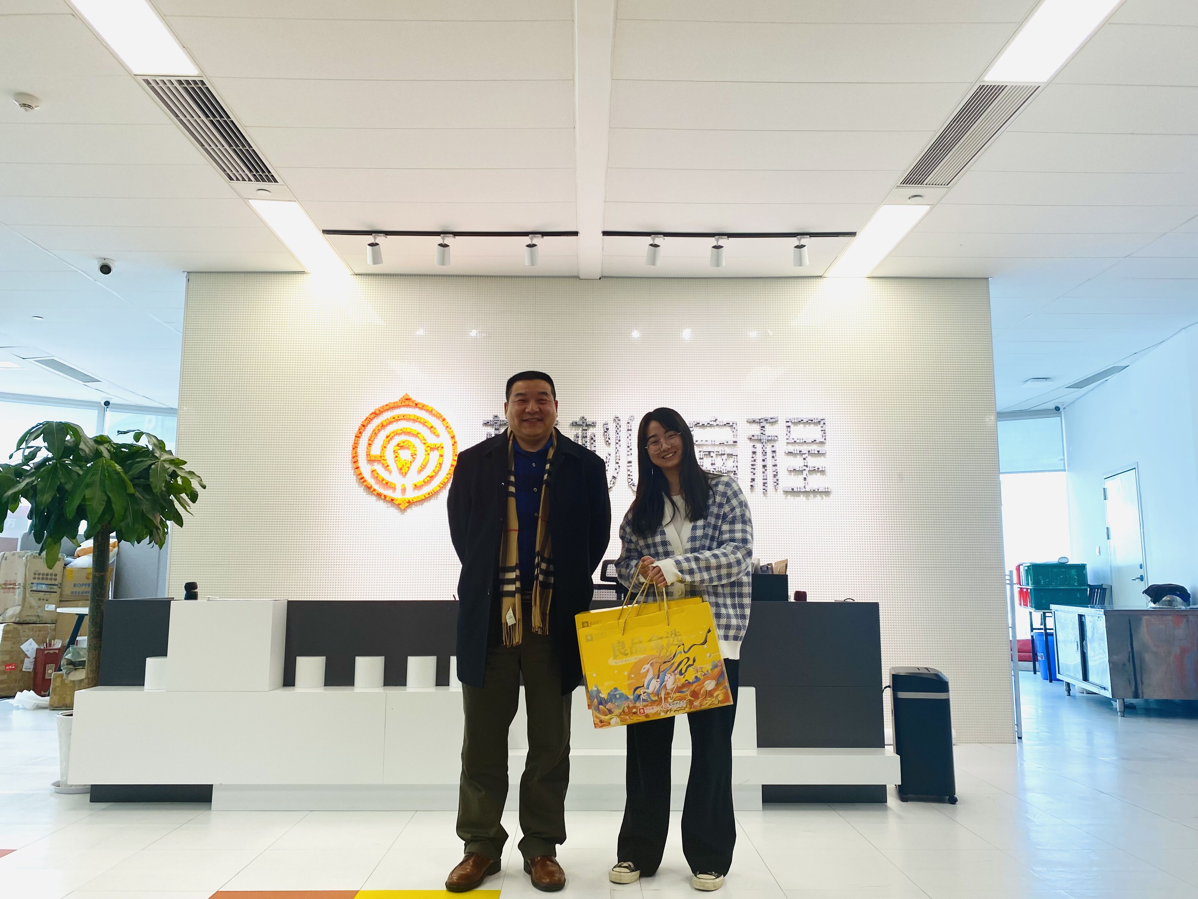 1639967970648833.jpg 1639967970648833.jpg