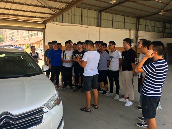 1567765008533249.jpg 02.jpg