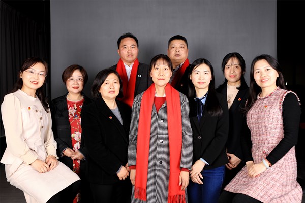 1578651743134797.jpg 生物与制药教学团队_副本.jpg