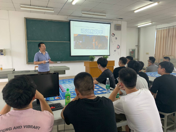 我院举行首届工程管理专业专升本学生开学典礼暨入学教育仪式 (4).jpg