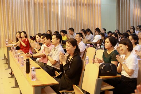 1528772650862959.jpg 1528356537106077.jpg