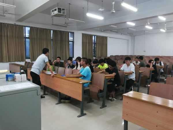 活力团支部动员大会顺利召开 (1).jpg