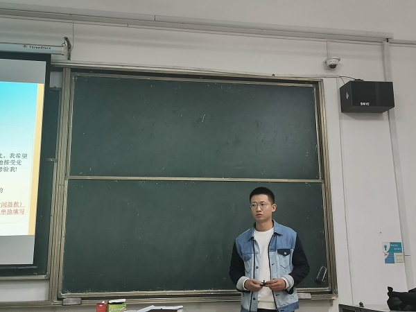 姜泽慧 赵导10.27.jpg