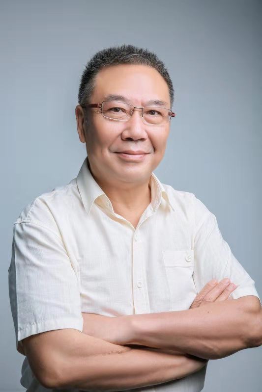 1541128098460483.jpg 陆洋1.jpg