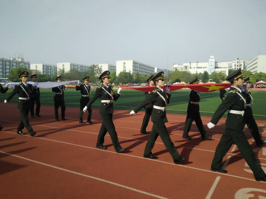 1492344928240504.png 阅兵.png