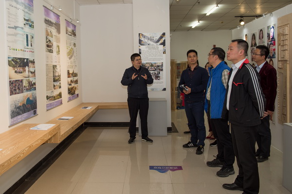 1524703334127331.jpg 2018.4.23毕业设计展 侯国栋摄-296_调整大小.jpg