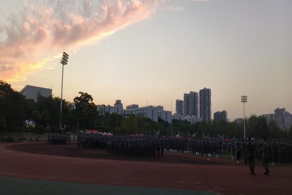 鍐涗汉椋庨噰.jpg