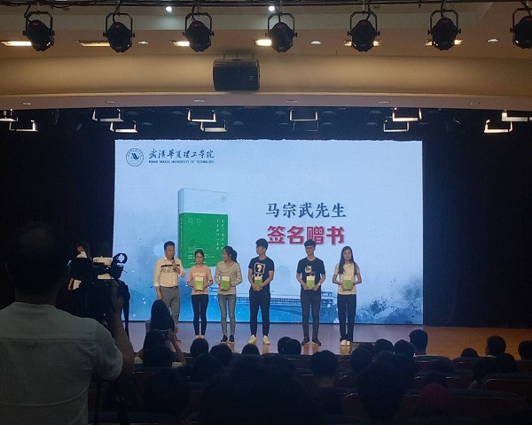 1526955628338444.jpg A6DE01FCCB08BD5E0F885E7A7489FEE1.jpg