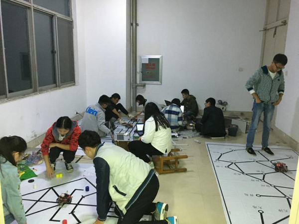 1510045091981253.png jiqiren3.png