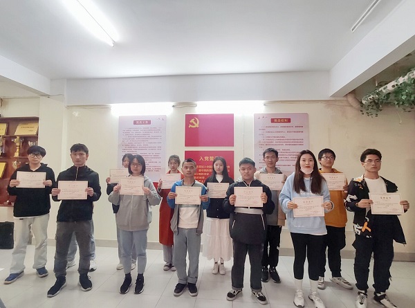 1636988382132692.jpg 79CB1A15C20AA7B65DFB40FD4C6AF17B.jpg