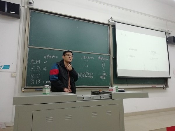 1545053399113492.jpg 0CDC03FB09AD0BB11B8107ACB79BC453.jpg