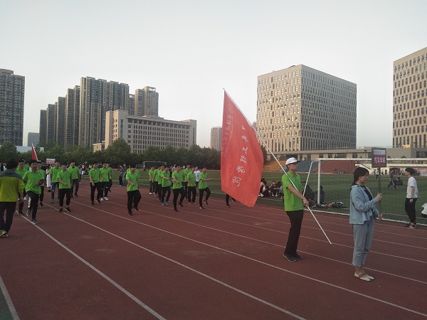 1524058868105096.jpg C140F0A08575E79FD246CF892D9CD20B.jpg