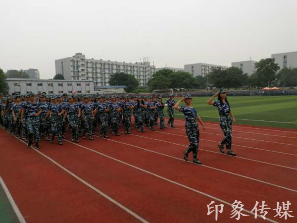 1505997696137202.jpg 排练1.jpg